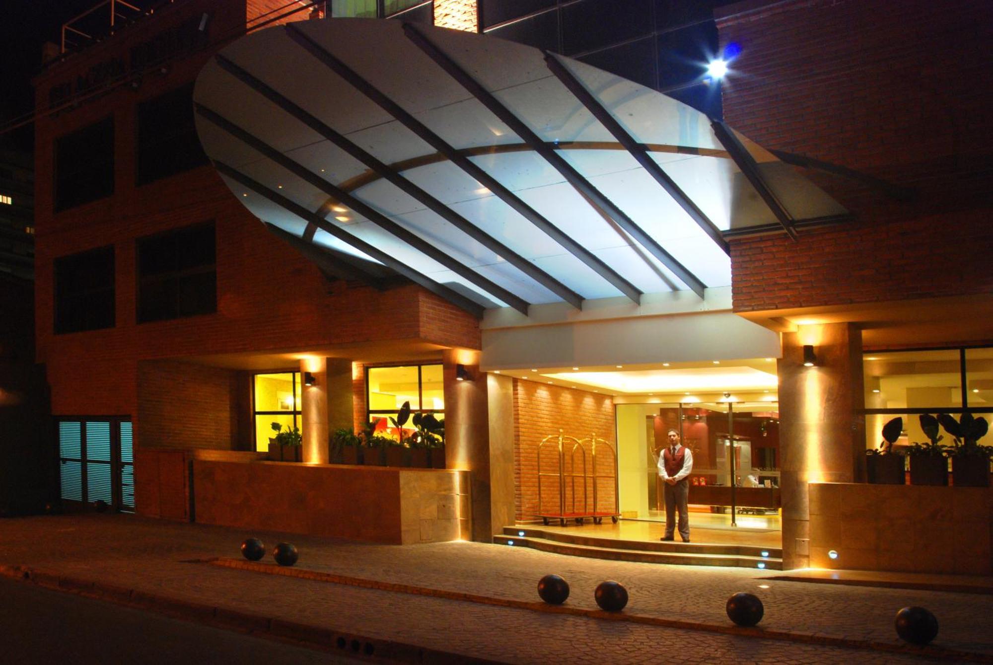 Howard Johnson Plaza Jujuy Hotel San Salvador de Jujuy Exterior foto